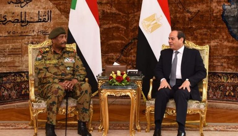 الرئيس المصري خلال استقبال الفريق عبدالفتاح البرهان
