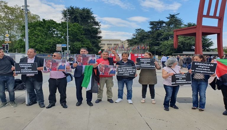 النشطاء طالبوا بمحاكمة أردوغان بسبب انتهاكاته لحقوق الإنسان