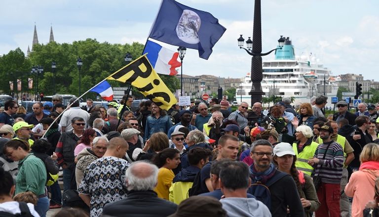 مسيرات السترات الصفراء - الفرنسية