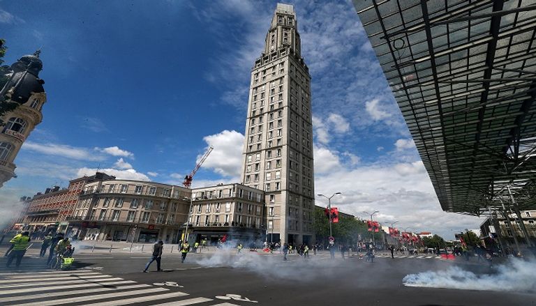 مسيرات السترات الصفراء - الفرنسية