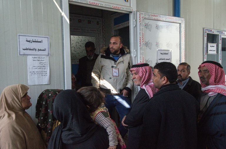 ضجيج الحرب أفقد الآلاف سمعهم في الموصل