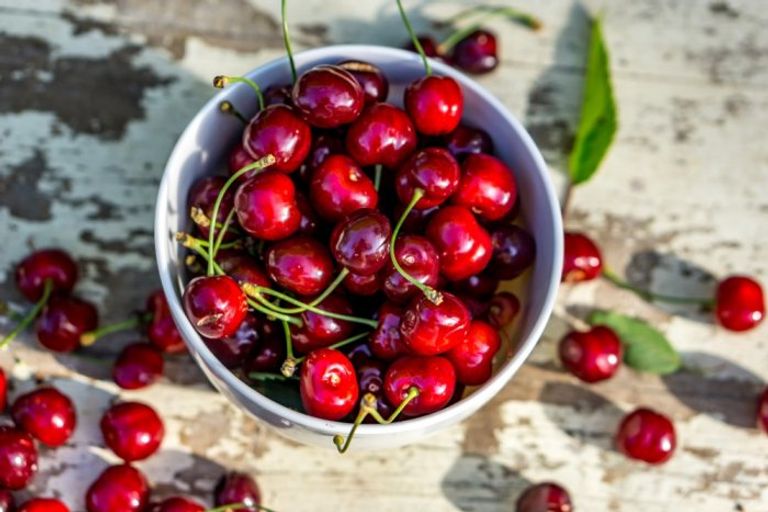 البطيخ يحتوي على نسبة كبيرة من المياه والألياف المفيدة لجسم الإنسان