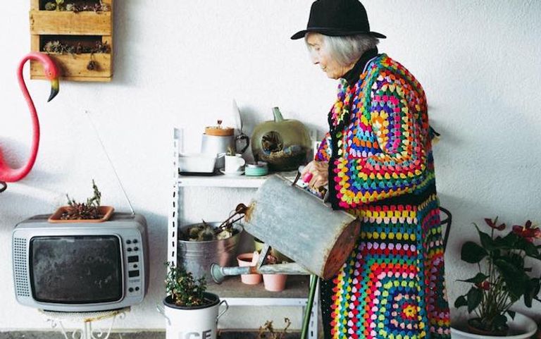 الجدة ليتشيا في جلسة تصوير خاصة