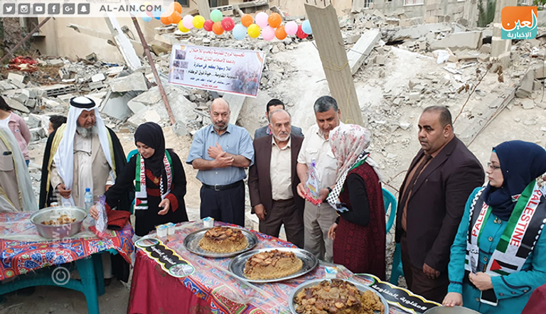 نشطاء يعيدون الحياة فوق الركام بغزة بـ
