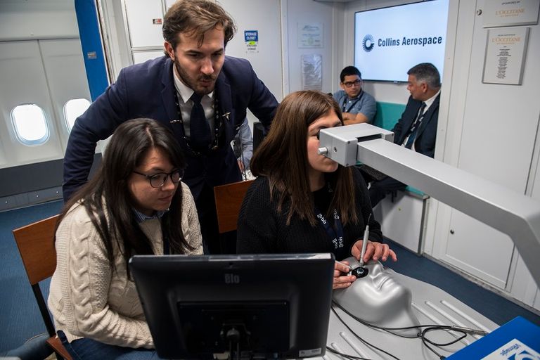 فريق التدريب يتألف من 28 مختصا