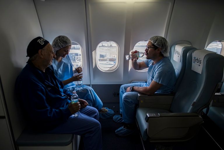 فريق التدريب يتألف من 28 مختصا