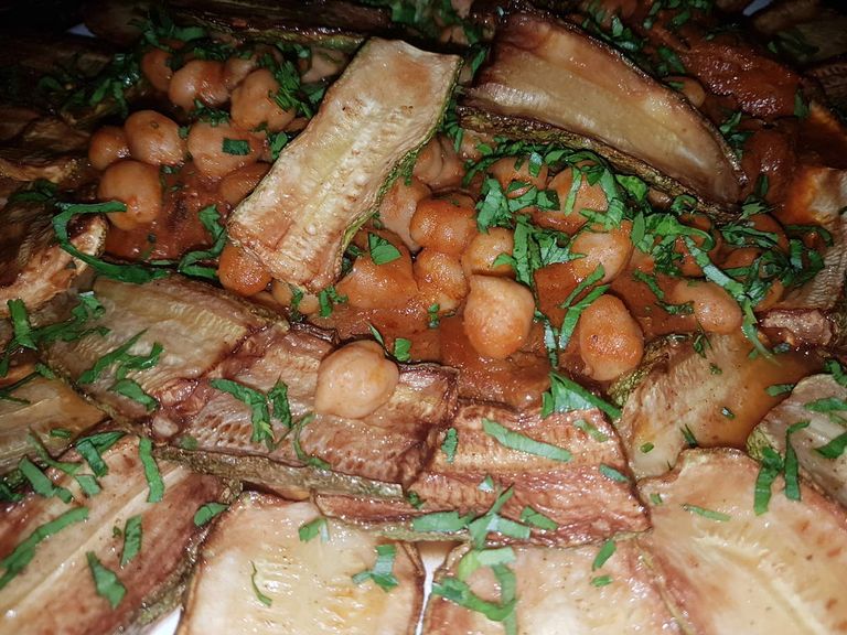 أكلة "مْدَرْبَل بالقَرْعَة" الجزائرية التقليدية أكلة "مْدَرْبَل بالقَرْعَة" التقليدية الجزائرية