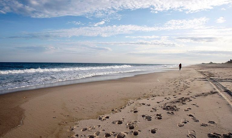 بالصور.. أفضل ٥ شواطئ في أمريكا لـ ٢٠١٩