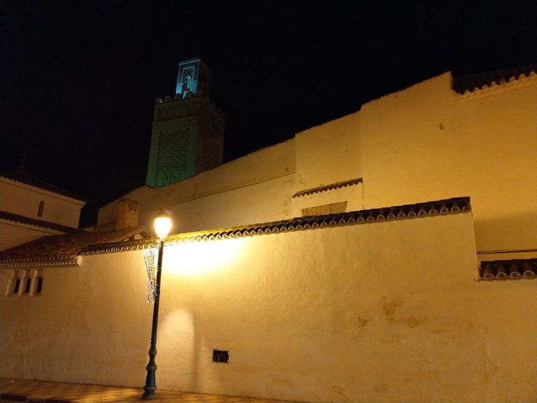 المسجد الكبير في مدينة تلمسان الجزائرية المسجد الكبير في مدينة تلمسان الجزائرية