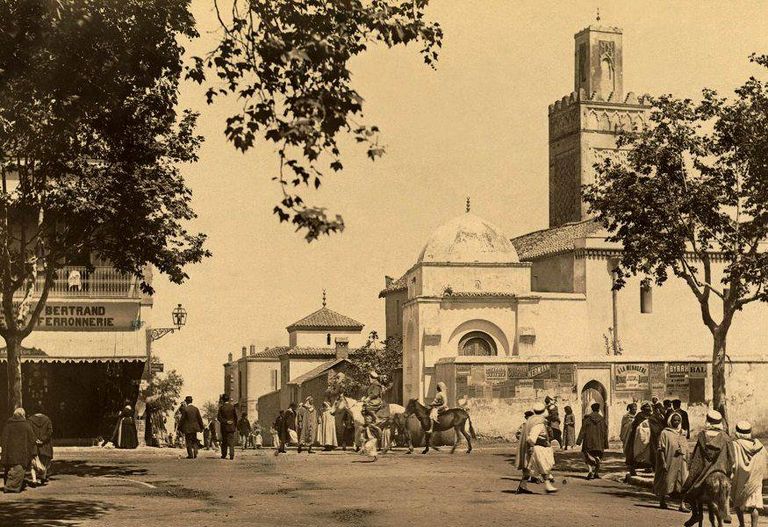 المسجد الكبير في مدينة تلمسان الجزائرية - صورة قديمة المسجد الكبير في مدينة تلمسان الجزائرية