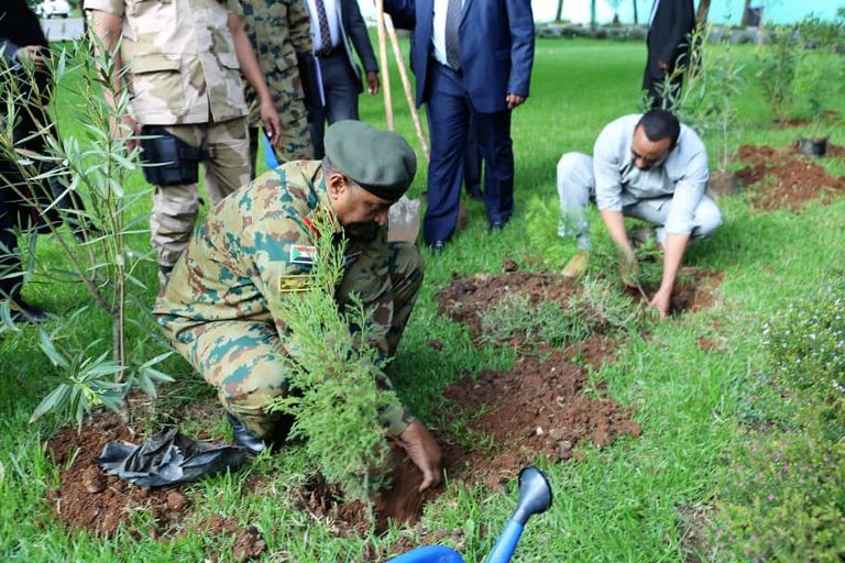 رئيس الوزراء الإثيوبي آبي أحمد والفريق أول عبدالفتاح البرهان