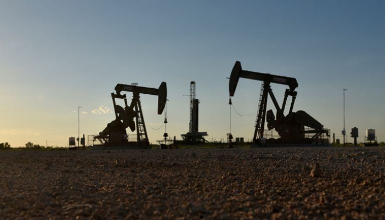 النفط يتراجع بفعل مخاوف الحرب التجارية