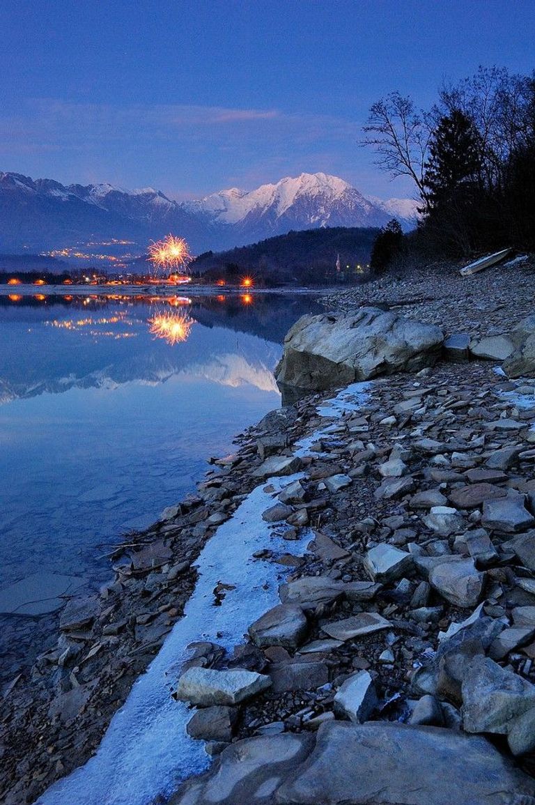 بحيرة سانتا كروتشى الإيطالية