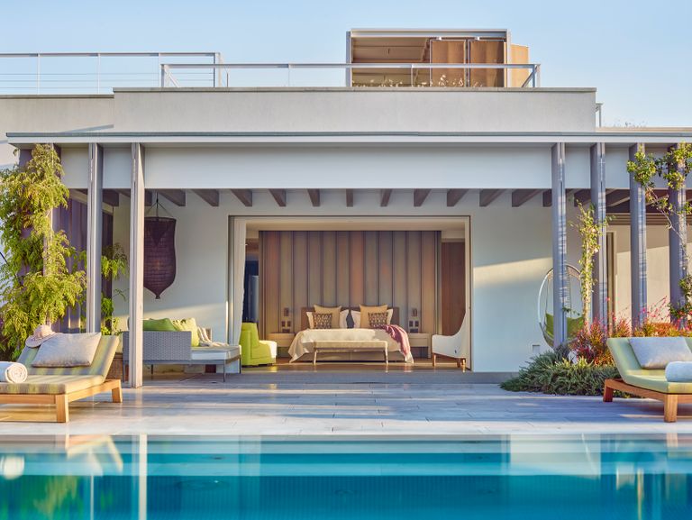 جزيرة إيزلا سا فيرادورا الإسبانية