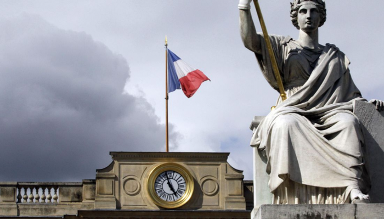رغم الاضطرابات السياسية لإن الثقة لدى الفرنسيين عادت