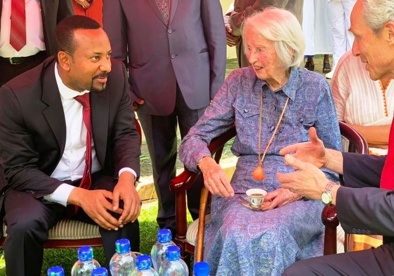 أبي أحمد خلال تدشين التمثال