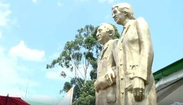 أبي أحمد خلال تدشين التمثال