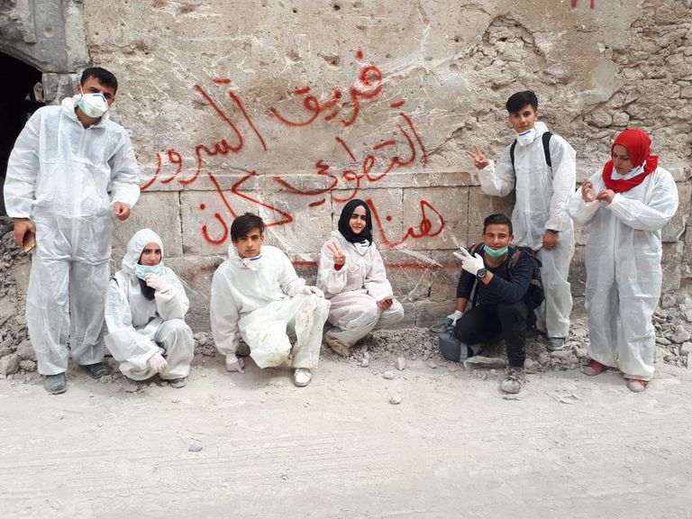 سرور الحسيني فتاة عراقية تحاصر الموت بالموصل