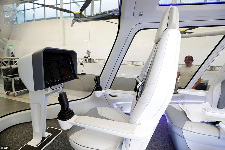 طائرة سكاي تحتاج 10 دقائق لإعادة تزويدها بالوقود