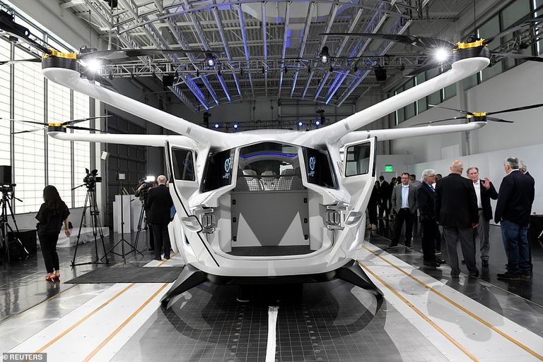 طائرة سكاي تحتاج 10 دقائق لإعادة تزويدها بالوقود