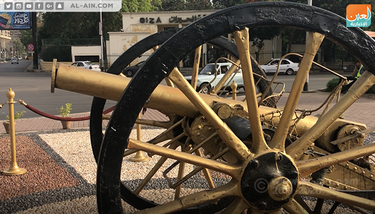 مدفع رمضان بميدان الشهيد ساطع النعماني أمام جامعة القاهرة مدفع رمضان بميدان الشهيد ساطع النعماني