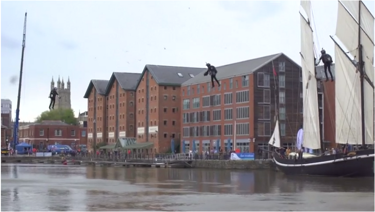 طيارون بـ"سترات نفاثة" يحلقون في سماء إنجلترا