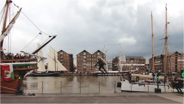 طيارون بـ"سترات نفاثة" يحلقون في سماء إنجلترا