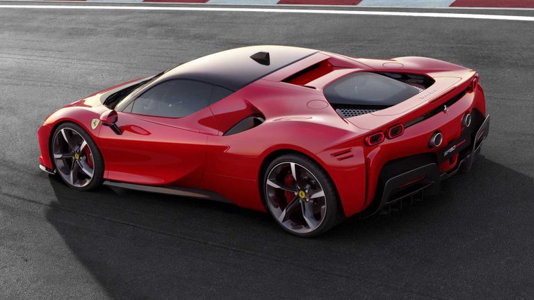 فيراري SF90 Stradale