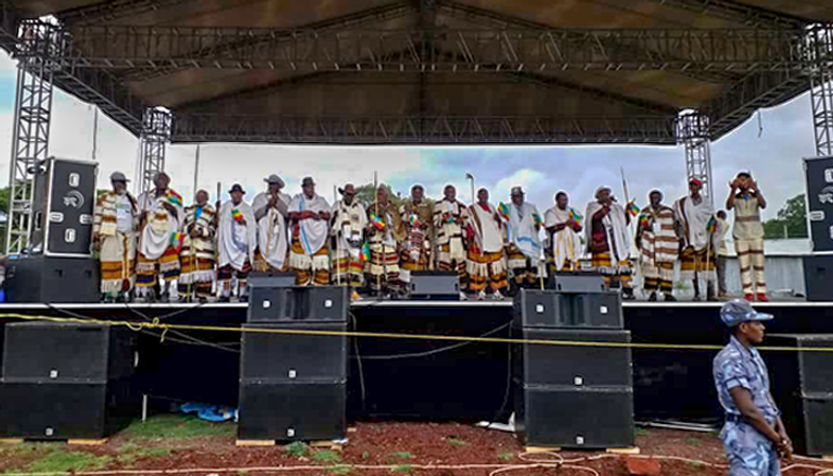 احتفالية "فيتشي تشمبلالا" من أجل السلام والتسامح 