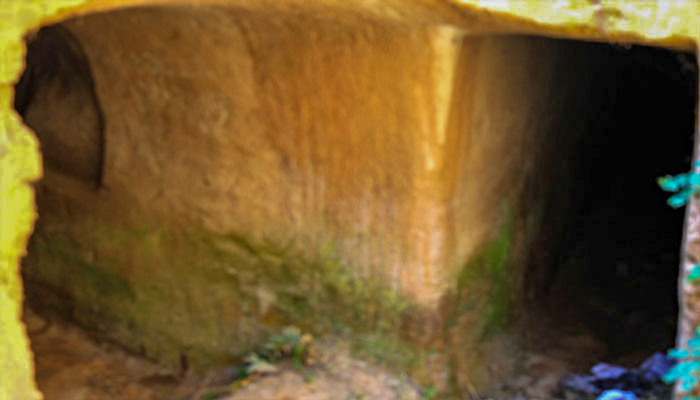 إثيوبي يحفر كهفا يصبح موقعا ترفيهيا 