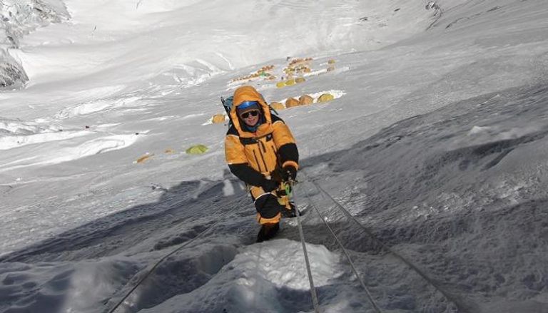 تيما دريان أثناء تسلق قمة إيفرست