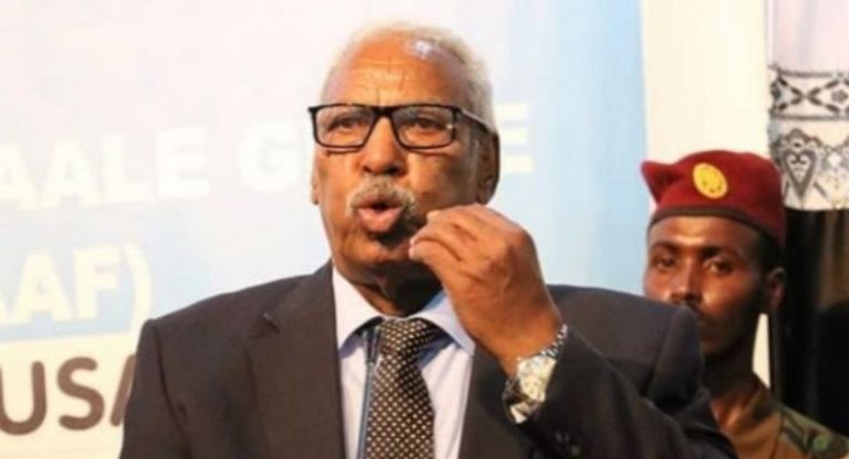 حاكم ولاية غلمدج الصومالية أحمد دعالي حاف الرئيس الصومالي محمد عبدالله فرماجو