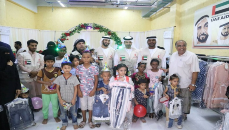 توزيع كسوة العيد على الأطفال باليمن - أرشيفية