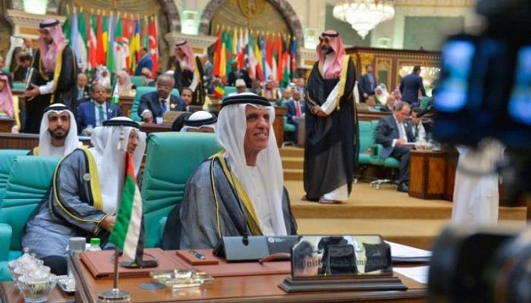 سعود القاسمي يترأس وفد الدولة المشارك في القمة الاسلامية بمكة