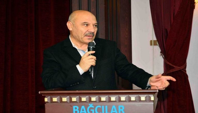 كنعان غولتورك يخاطب النساء في مسجد "باغجيلار يشيل" أعوان أردوغان يستخدمون المساجد في الدعاية الانتخابية