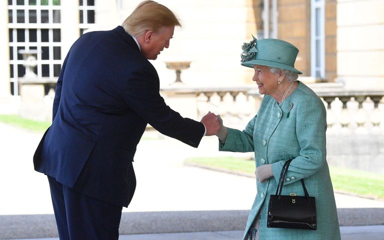 الملكة إليزابيث الثانية ترحب بالرئيس ترامب