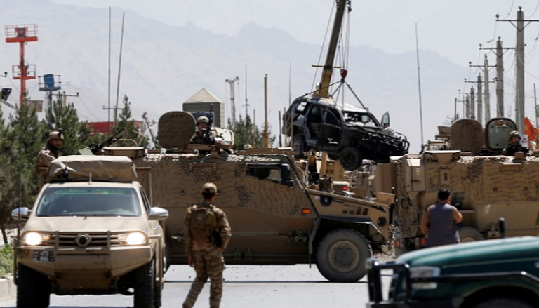 قوات أمن أفغانية في موقع تفجير في كابول - أرشيفية