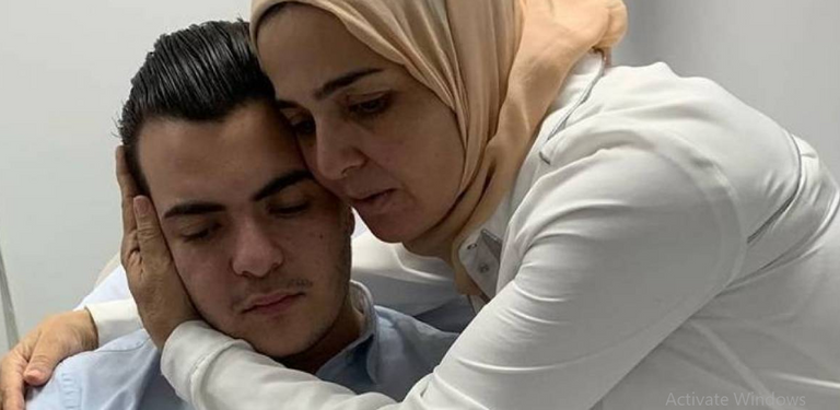 الفنانة المصرية منى عبدالغني