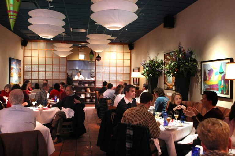  مطعم L'Hôtel de Ville بمدينة كريسيير السويسرية