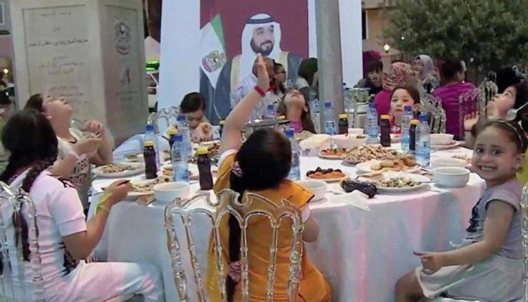  951 ألف وجبة وزعتها مؤسسة خليفة بن زايد آل نهيان للأعمال الإنسانية في شهر رمضان