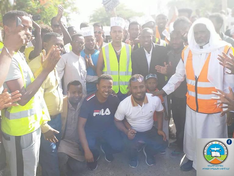 مسيحيو مدينة ديردواة يقدّمون وجبات للمسلمين