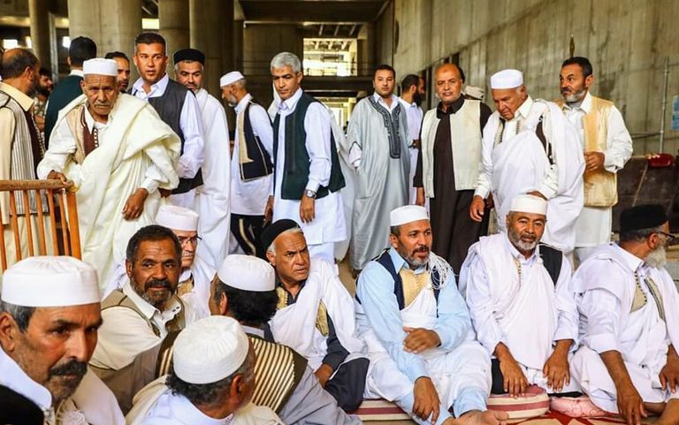 زيارة وجهاء المنطقة الغربية لمحاور القتال في طرابلس زيارة وجهاء المنطقة الغربية لمحاور القتال في طرابلس