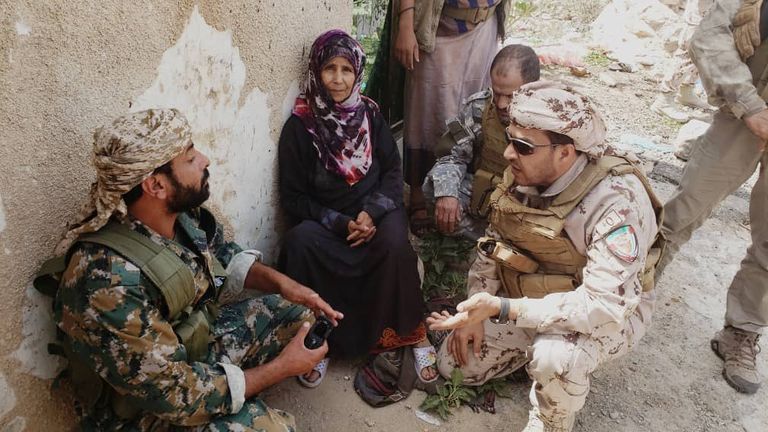 قائد قوات التحالف في عدن يواسي خنساء الجنوب