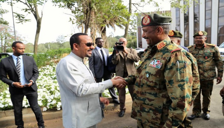 آبي أحمد مع رئيس المجلس العسكري السوداني-أرشيفية