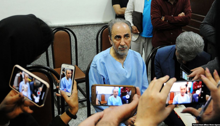 عمدة طهران السابق خلال التحقيقات - أرشيفية