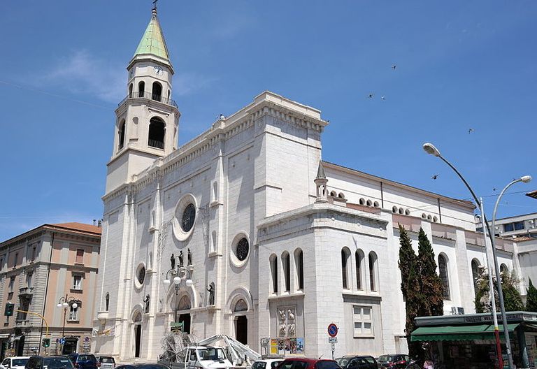 مدينة بيسكارا الإيطالية