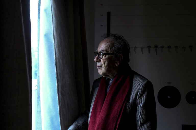 الروائي الألباني إسماعيل قادري