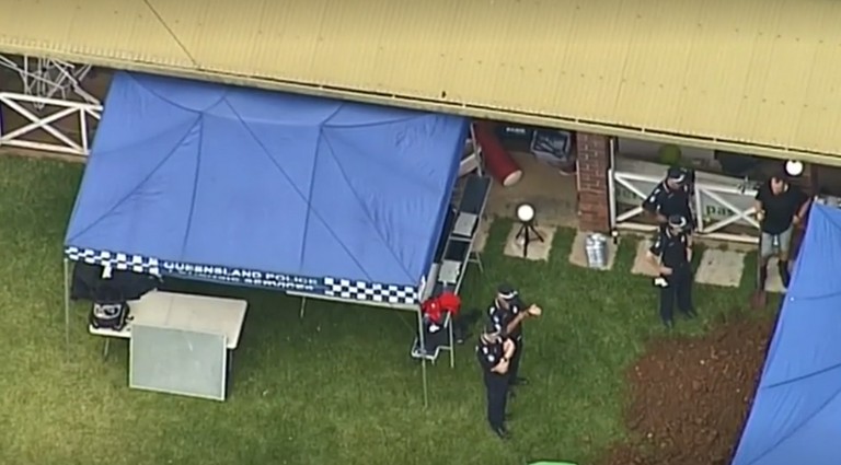 عناصر الشرطة تباشر عمليات الحفر