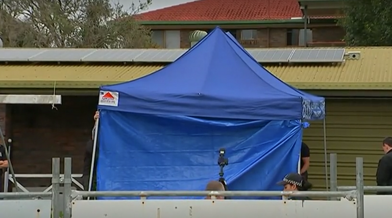 عناصر الشرطة تباشر عمليات الحفر