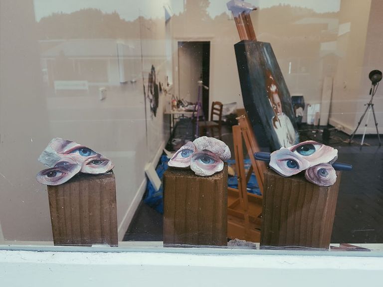 الفنانة الأسترالية جنيفر ألنوت